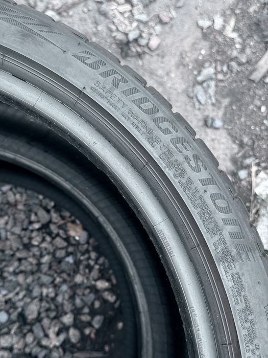 255 35 19 Bridgestone Potenza S001 85% 2022 Шини Літо