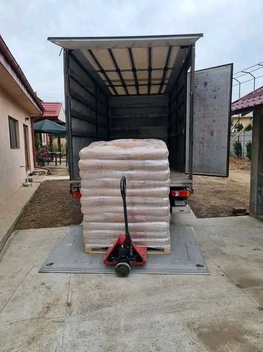 Pellet sosnowy bez żadnych dodatków! transport autem z windą