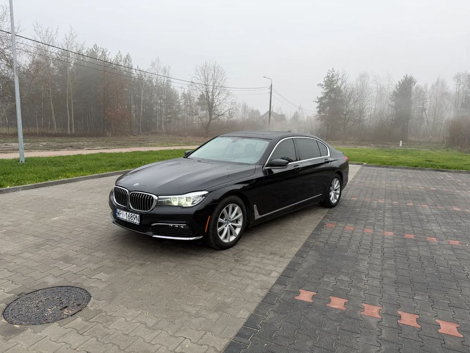 BMW Seria 7 740i / 3.0 B58 326KM / Nowe opony / Harman Kardon / Stan bardzo dobry