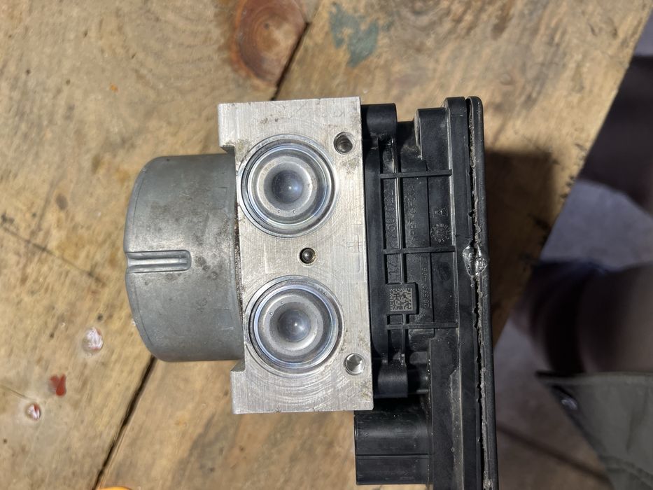 Блок абс шкода октавія а7 1.6tdi