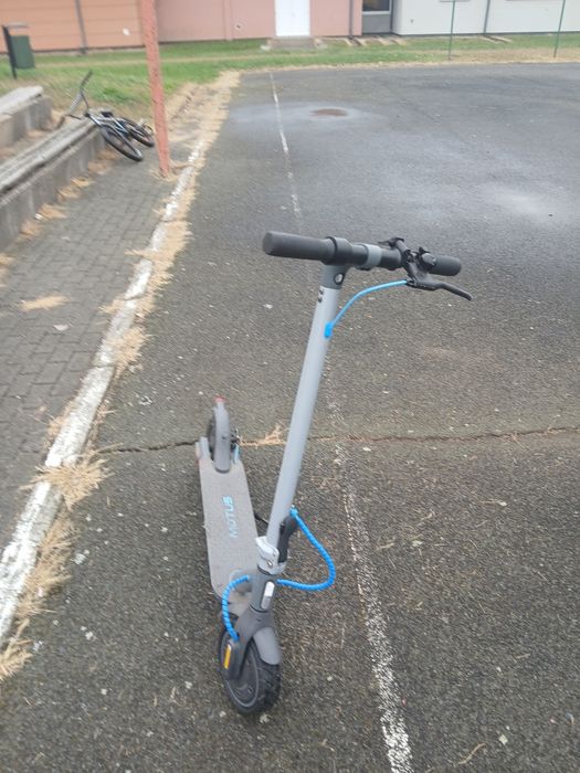 hulajnoga elektryczna motus