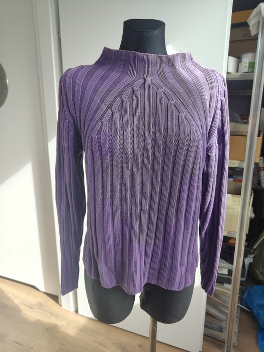 Fioletowy sweter