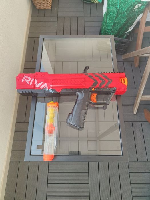 Nerd Rival com 4 munições