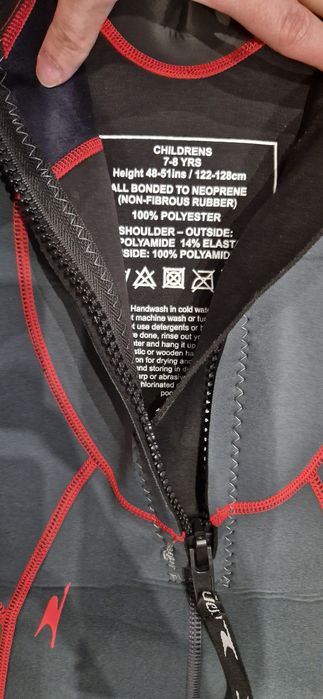 Pianka do pływania, surfingowa r. 122-128