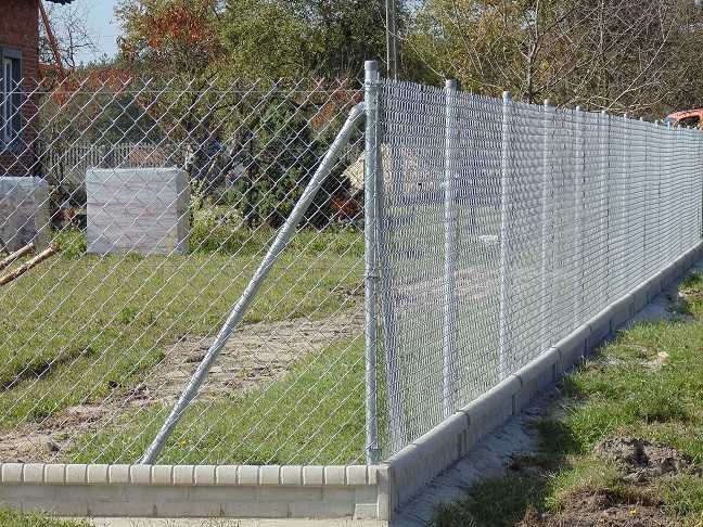 TANIE Słupki ogrodzeniowe okrągłe 42x1,3mm h=2m ocynkowane 18,7zł