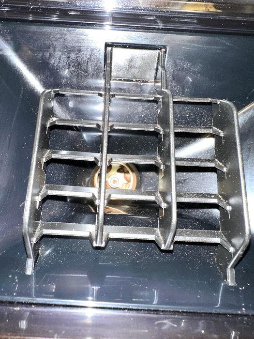 Кавомашина Delonghi ECAM 610.75 MB