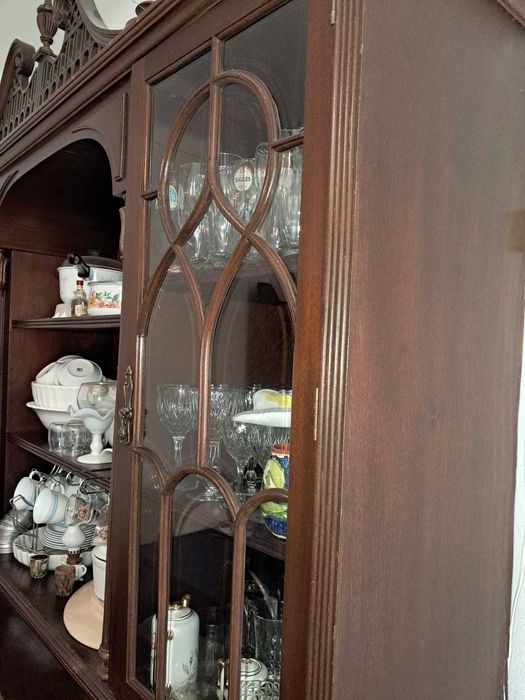 Armário Em Pura Madeira