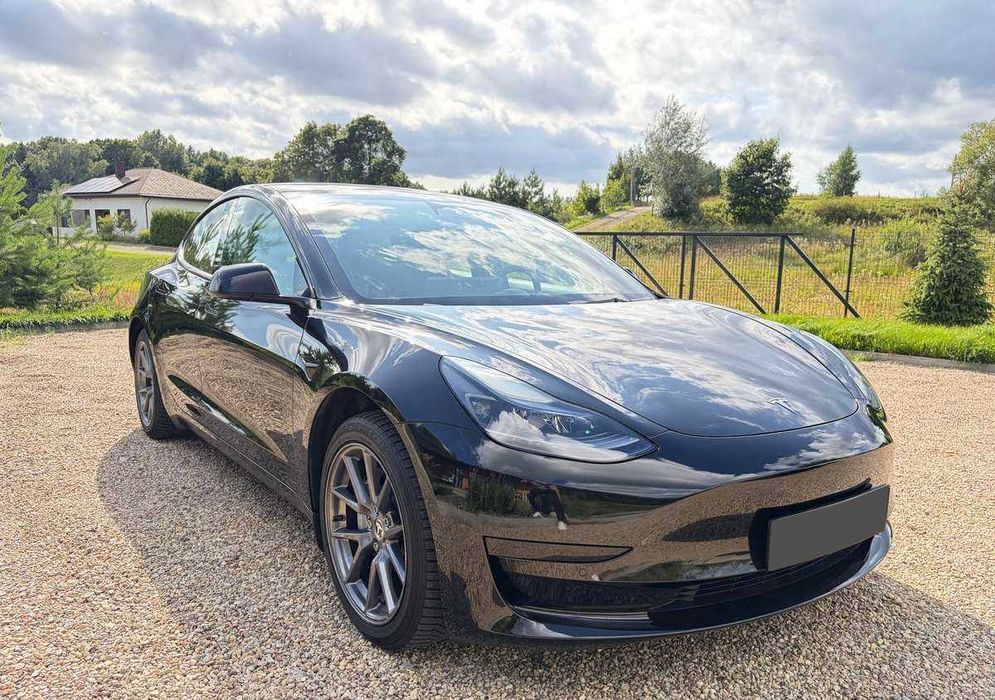 Tesla Model 3 2022 RWD