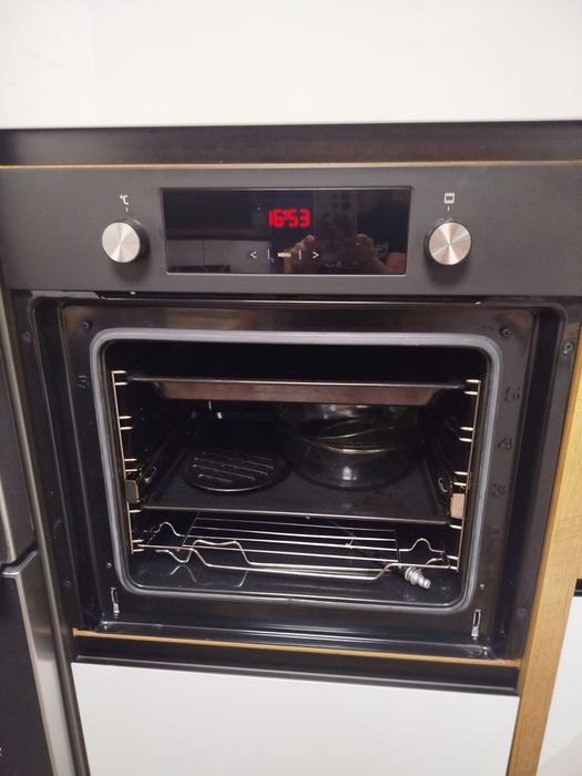 Piec piekarnik do zabudowy