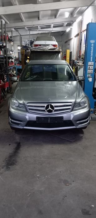 Przód Mercedes c 204 lift