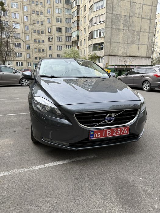 Volvo V40 1.6 дизель, автомат