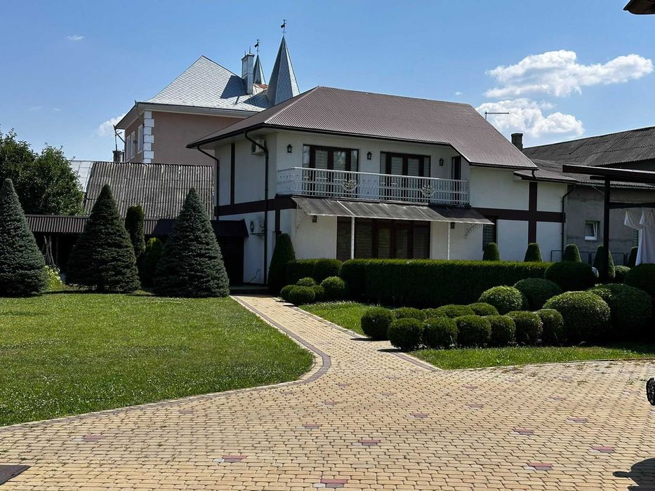 Оренда БУДИНКУ 3 кімнати, є СВІТЛО  завжди, є ПАРКОВКА