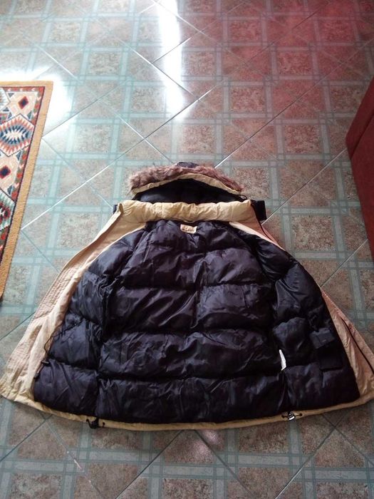 Casaco de inverno engrossado com capuz casual, NOVO!