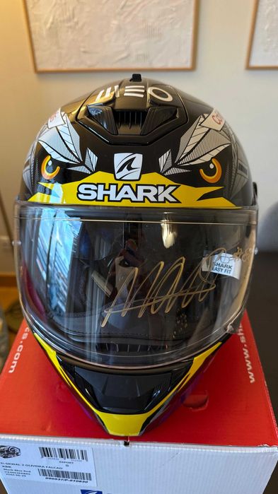 Capacete SHARK Replica Miguel Oliveira (com assinatura)