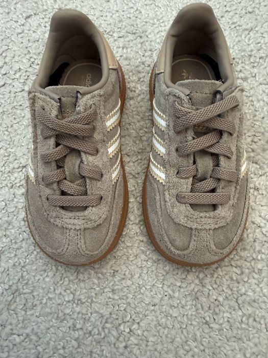 Кросівки adidas spezial