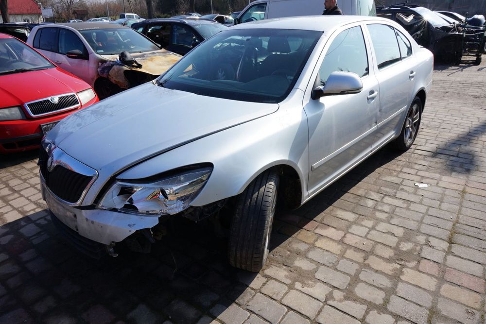 SKODA OCTAVIA II LIFT 5D HB 2010 9156 1.8 FSI CDAA 160KM MDP SREBRNY na części