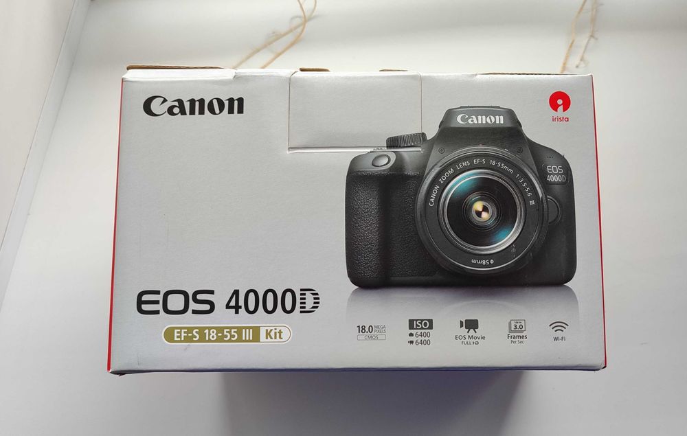 Фотокамера дзеркальна Canon EOS 4000D 18-55 DC III повний комплект