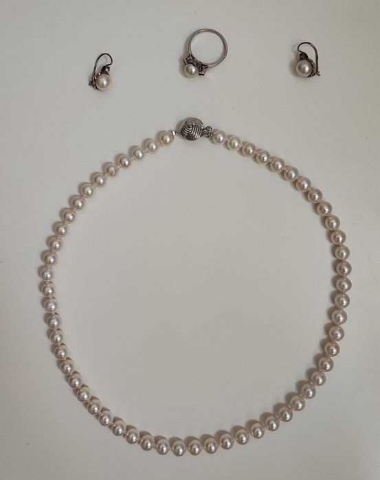 Perłowy komplet