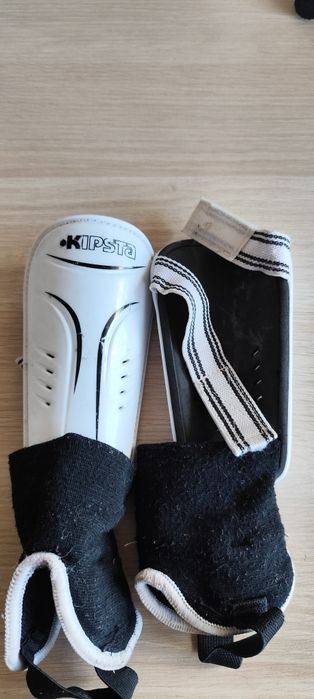 Caneleiras de futebol Kipsta em branco (S)