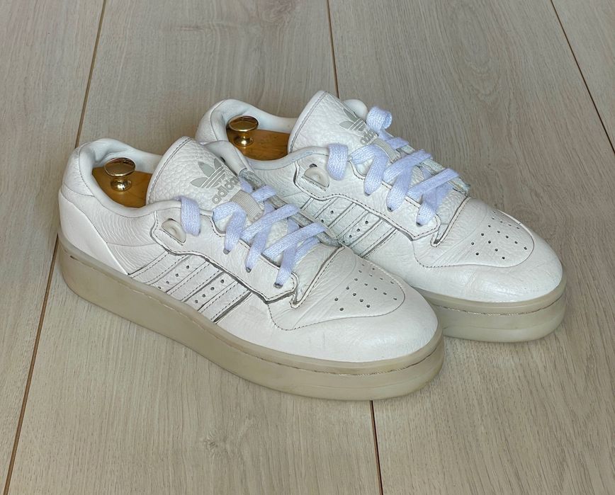 Дитячі кросівки Adidas Original, 36 рр. (22 см.)