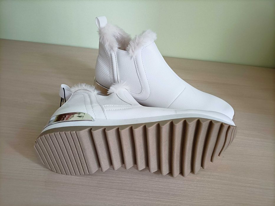 Botki/sneakersy damskie, zimowe, ocieplane, białe - rozm. 37 - NOWE!