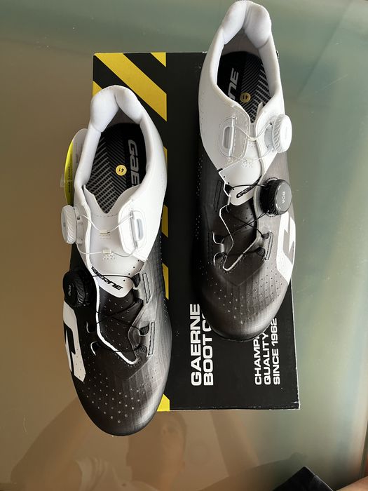 Sapatos ciclismo estrada