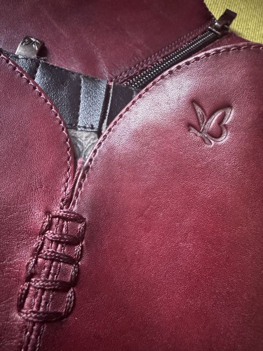 Skorzane kozaki damskie Caprice