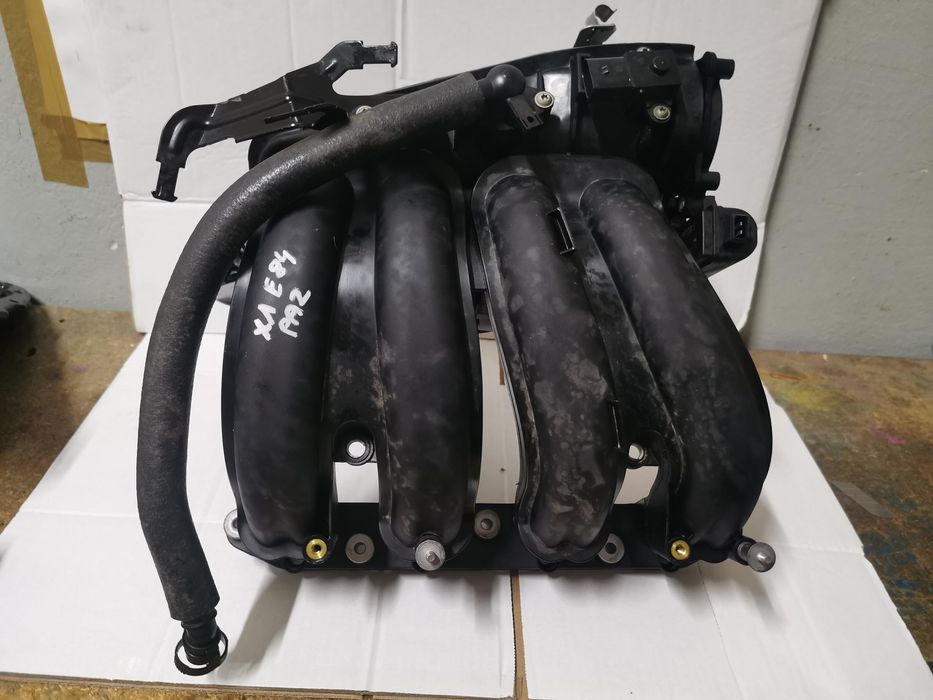 Kolektor ssący bmw x1 e84 lci 20B 150km 7560234
