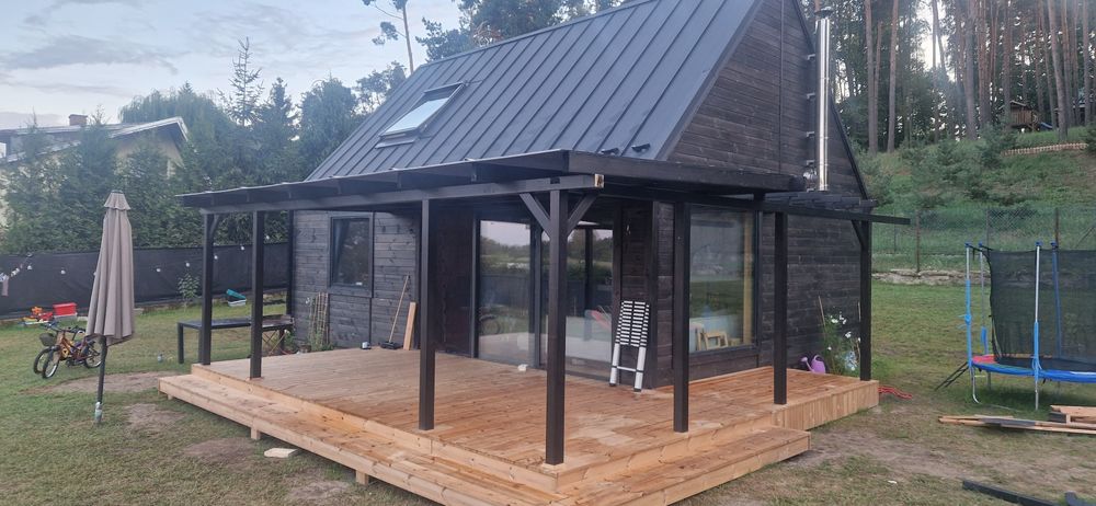 Budowa tarasów, zadaszeń, domków narzędziowych