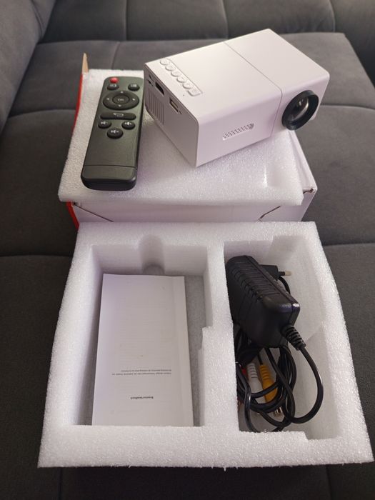 Spezedam mini projektor.