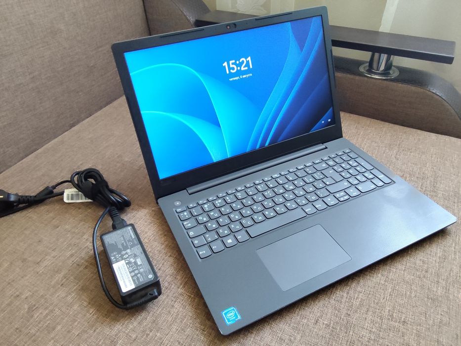 Ноутбук  LENOVO  V130-15IGM