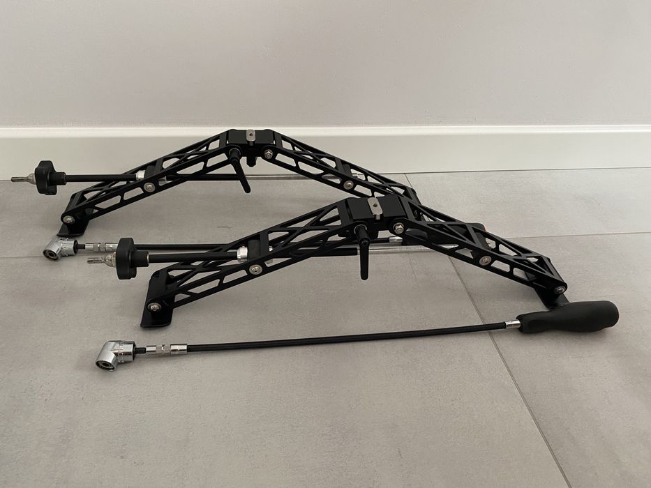 Bipod. F-class z pokrętłem kątowym