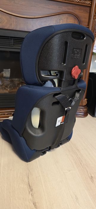 Дитяче автокрісло KinderKraft 9-36кг