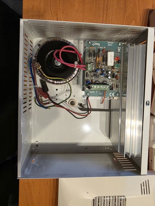 Zestaw alarmowy Risco GTI sprawny z demontażu