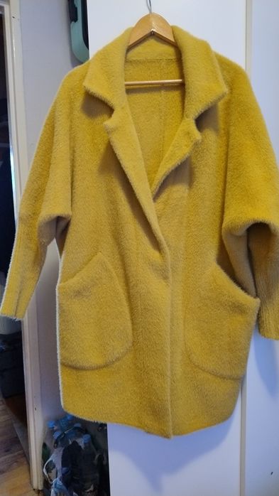 Płaszcz alpaka żółty odcień miodowy