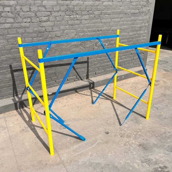 Будівельні риштування до 40 м заввишки, вишка тура підмостки мобільні