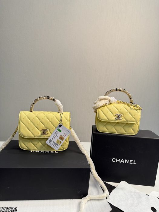 Жіноча сумка на ланцюжку Chanel 18x14