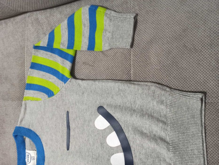 Nowy sweterek chłopięcy cool club 92