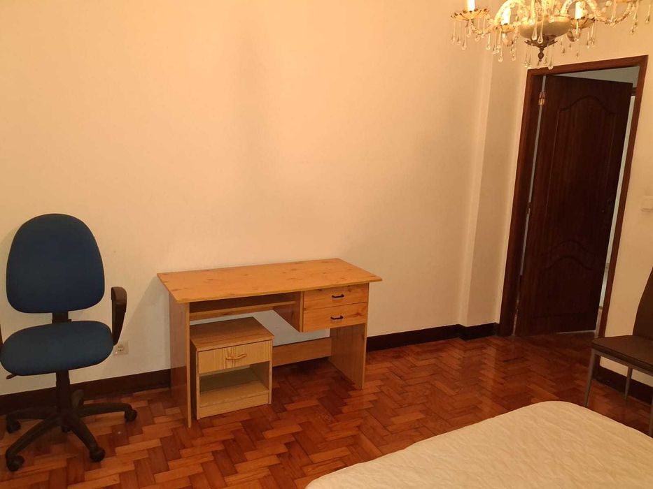 Arrenda-se T4 em Celas Coimbra
