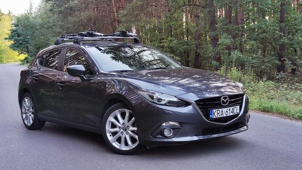 Belki dachawe Yakima FlushBar do Mazdy 3 BM hatchback