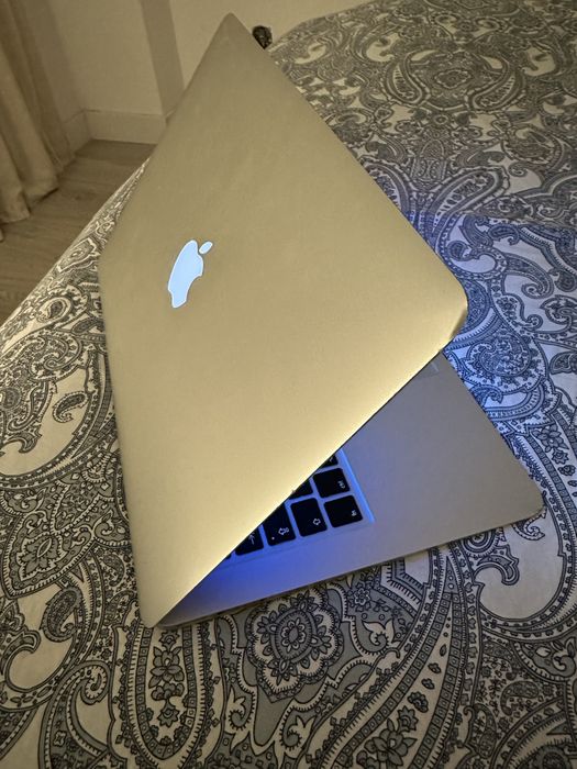 Macbook air 13’ 2015 8Gb 128gb ssd