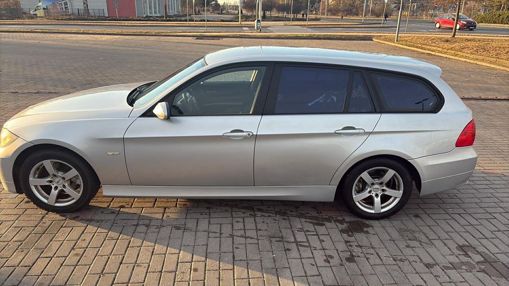 Bmw X3 E91 stan bardzo dobry bardzo maly przebieg ZAMIANA 
BMW E91 2.0