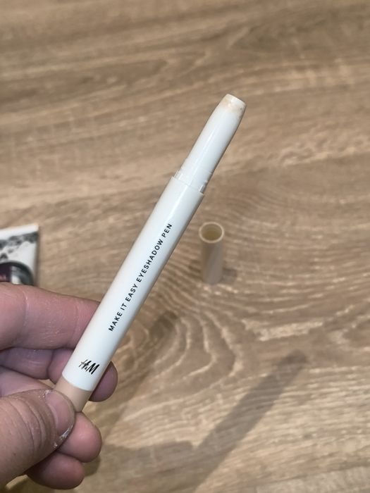 H&M make IT easy eyeshadow pen/Cień do powiek w kredce/Mało używany