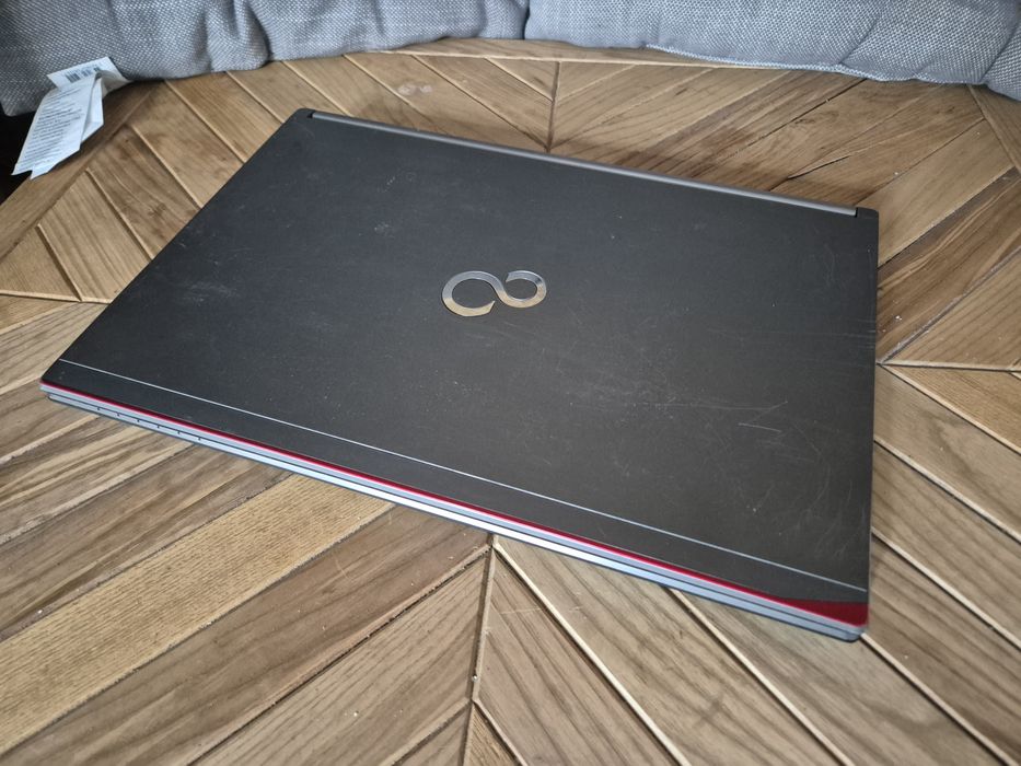Fujitsu Lifebook  e744 i7