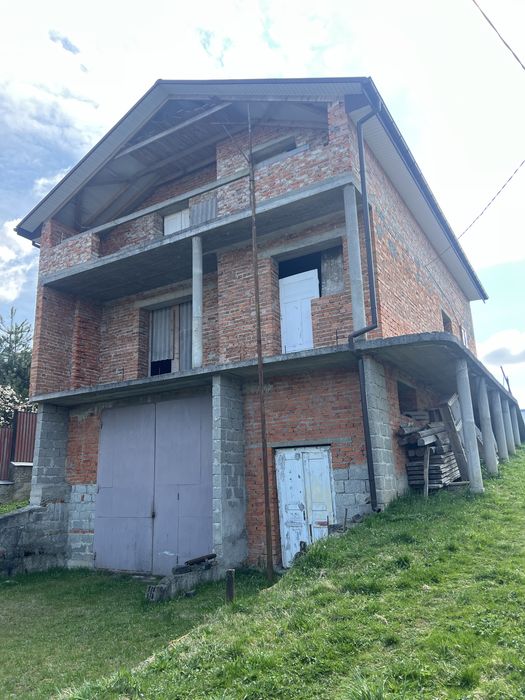 Продаж недобудованого будинку