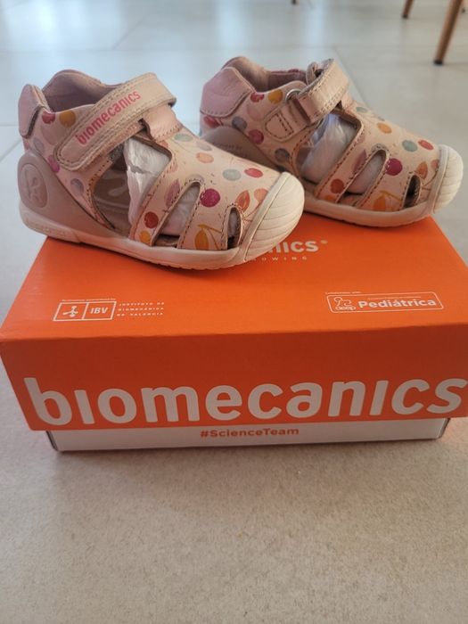 Босоніжки дитячі Biomecanics 19 розмір