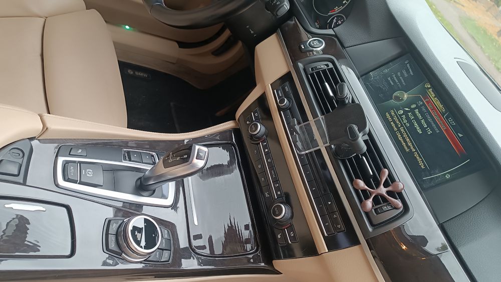 Продаю БМВ 5  ф10.