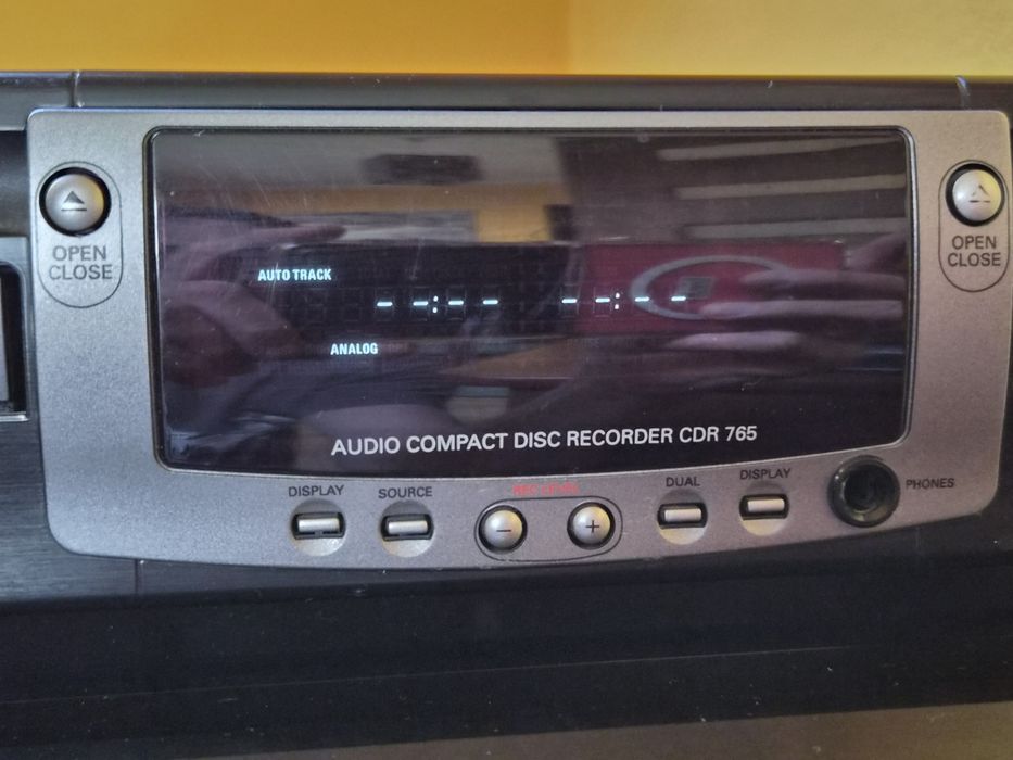 Nagrywarka CD Philips CDR 765