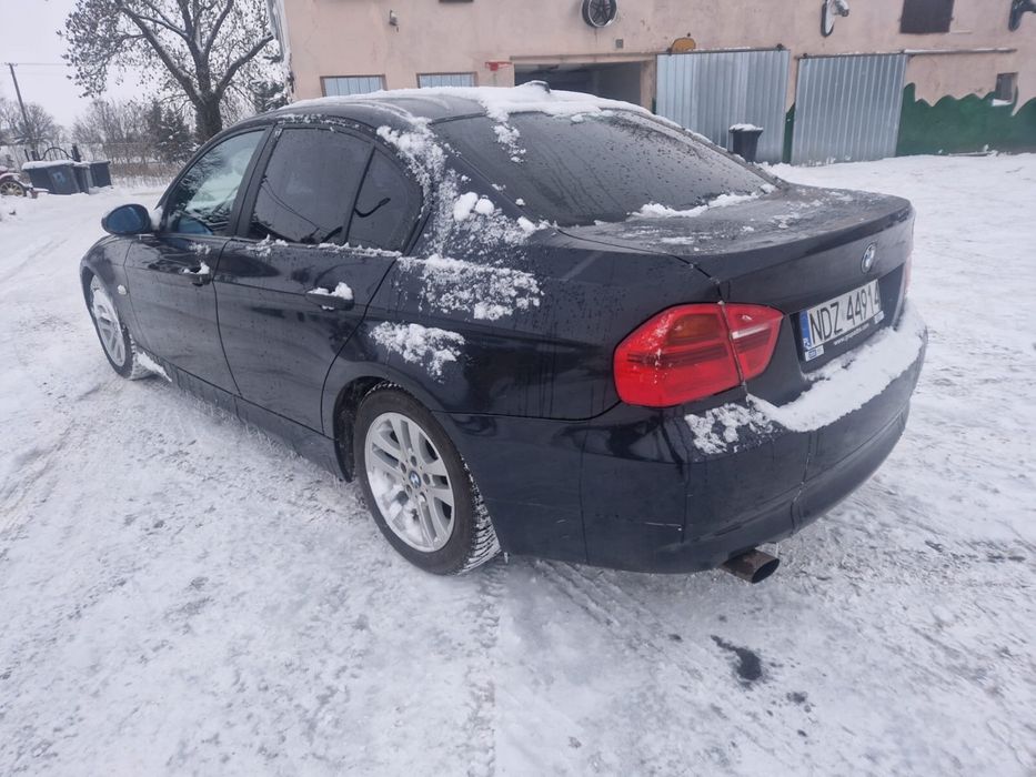 BMW e90 320i