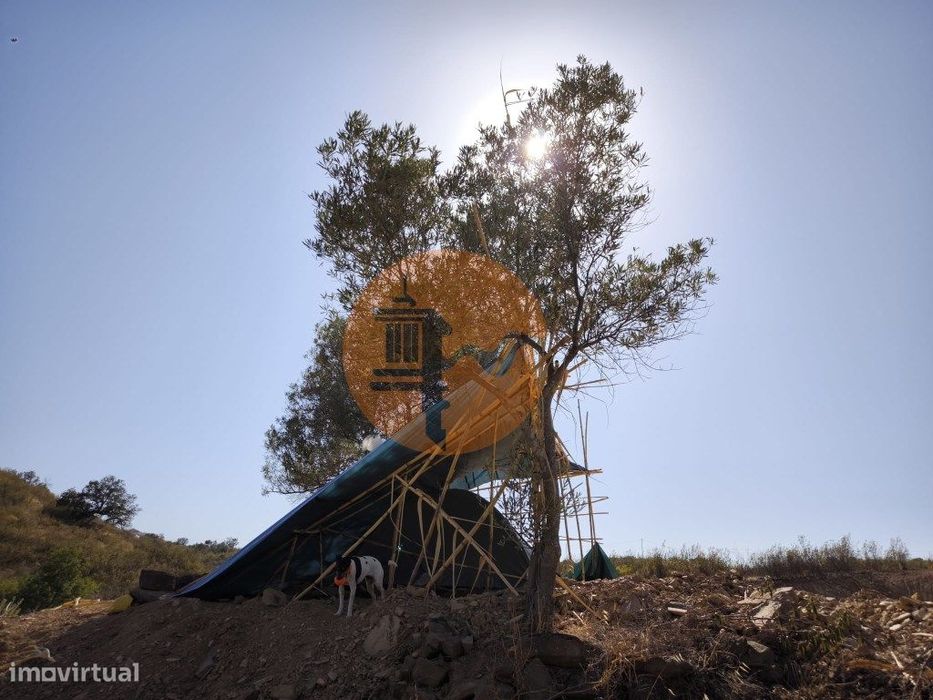 Terreno Rústico Com 2.360 M2 Proximo A Aldeia Da Corte Do Gago - Ca...